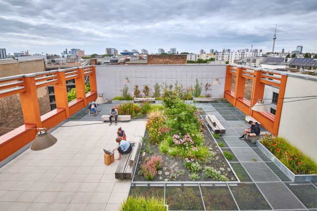Commercial Courtyards and Roof Terrace Prinzessinnenstrasse by hochC
